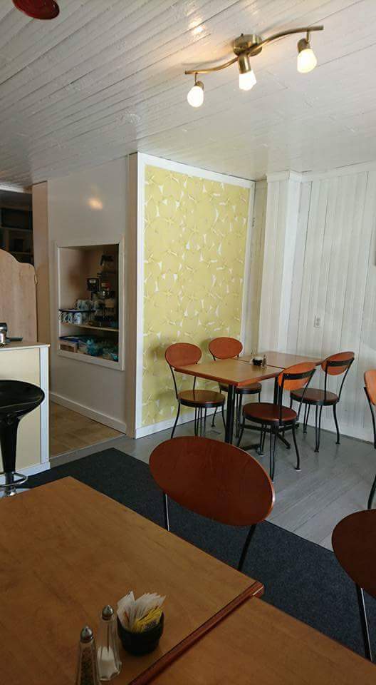 Gîte du café bleu | 127 QC-138, Grandes-Bergeronnes, QC G0T 1G0, Canada | Phone: (418) 232-2221
