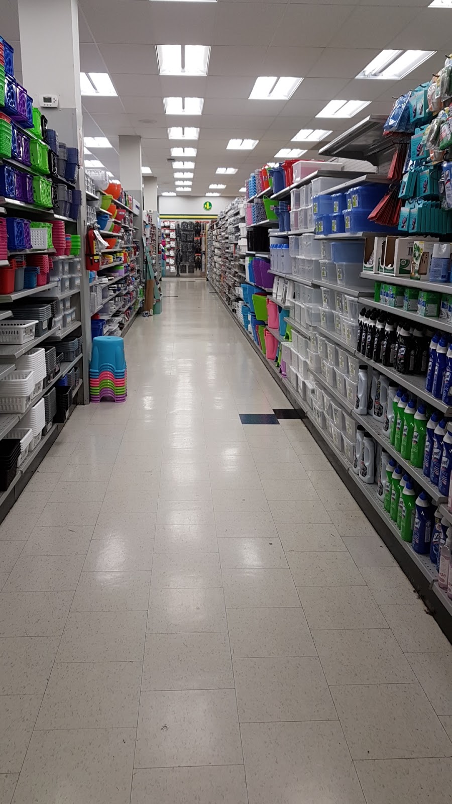 Dollarama | University Plaza, 101 Osler Dr, Dundas, ON L9H 4H4, Canada | Phone: (905) 628-5683