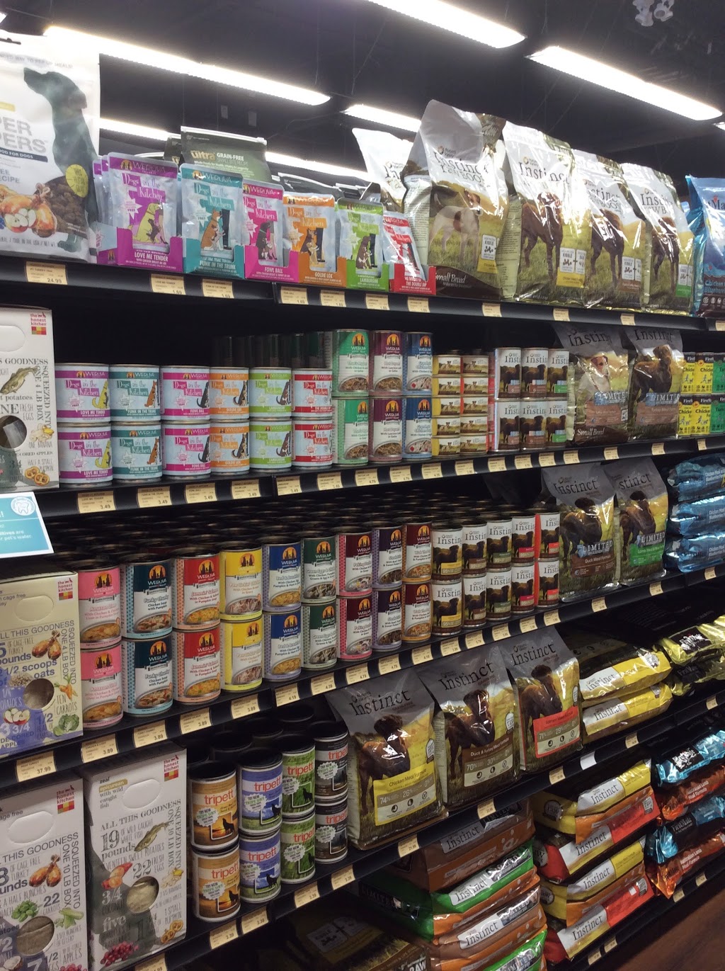 Bosleys by Pet Valu | 4731 Mcclelland Rd, Richmond, BC V6X 0M5, Canada | Phone: (604) 214-9937