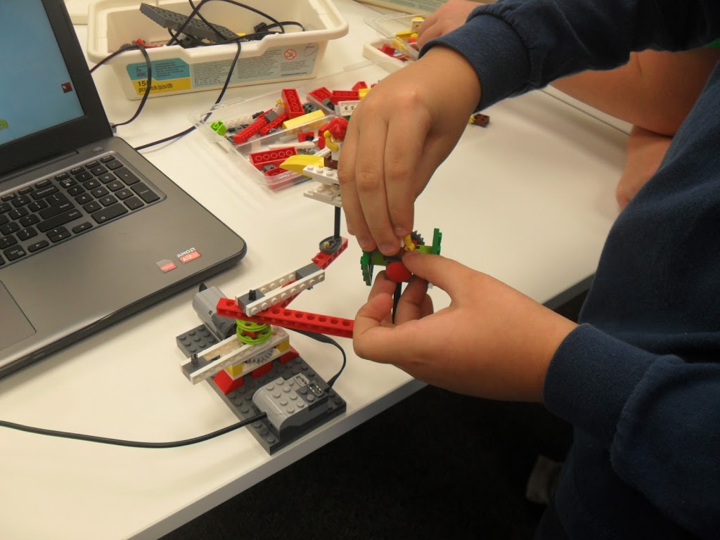 STEM LAB ROBOTICS SCIENCE AND TECHNOLOGY CENTRE | 600 Laurelwood Dr unit 205, Waterloo, ON N2V 2S6, Canada | Phone: (800) 715-5066