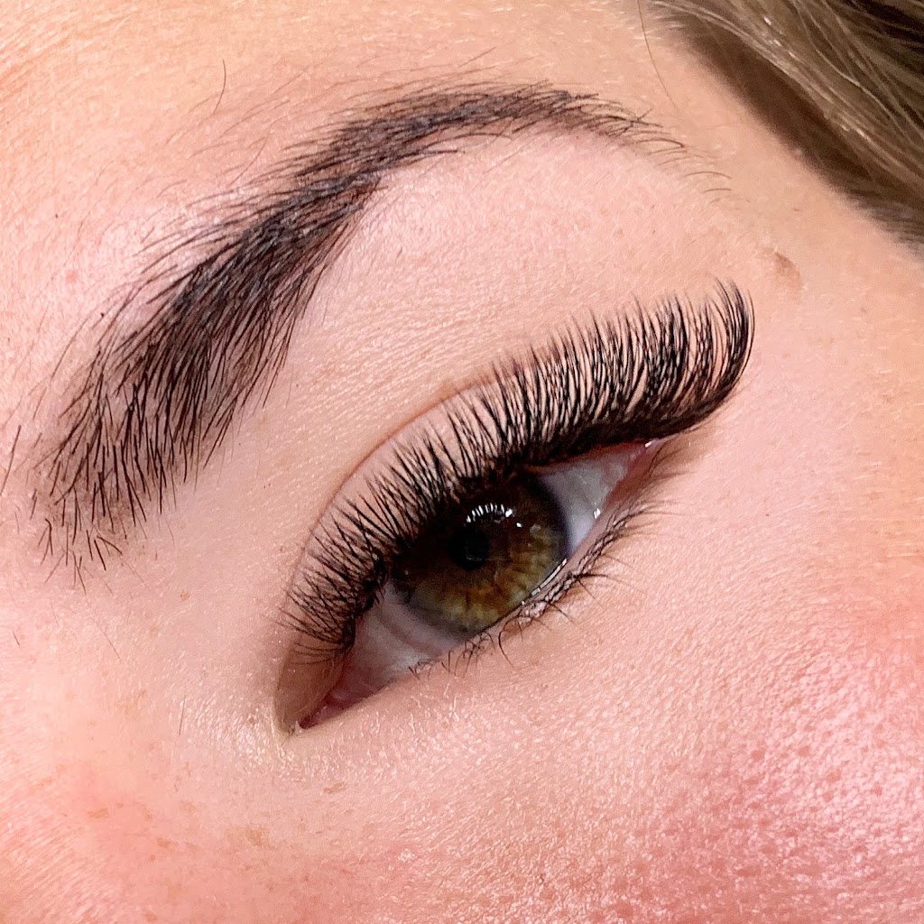 Pure Lash Beauty | 10 Lismers Pl, Brantford, ON N3R 8B1, Canada | Phone: (647) 518-2219