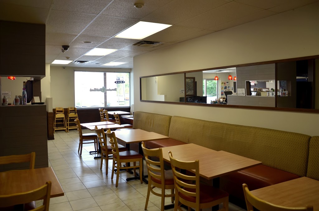 Monsieur Shish-Taouk | 1440 Rue Edmond Guillet, Marieville, QC J3M 1G5, Canada | Phone: (450) 460-2223