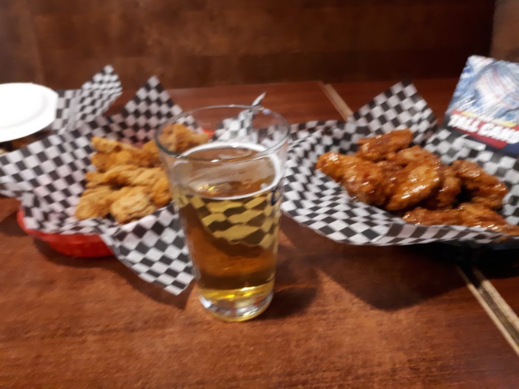 Cutchies Sports Tap & Eatery | 951 Devonshire, Woodstock, ON N4S 5S1, Canada | Phone: (519) 539-5779