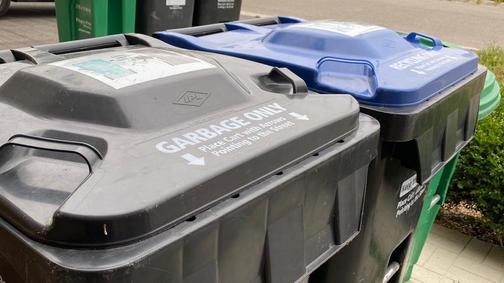 binmover canada | 10 Memory Ln, Brampton, ON L7A 0V9, Canada | Phone: (647) 901-2467