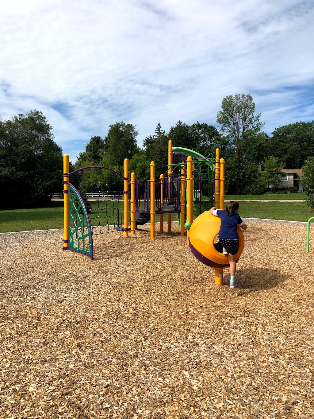 Frontenac Park | 5140 Pinedale Ave, Burlington, ON L7L 3V4, Canada | Phone: (613) 376-3489