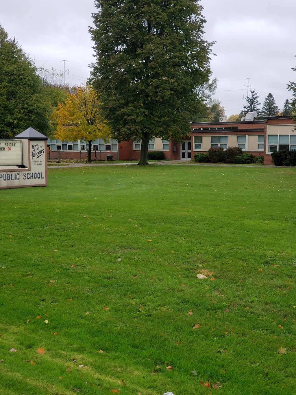 Fairmont Public School | 1040 Hamilton Rd, London, ON N5W 1A6, Canada | Phone: (519) 452-8200