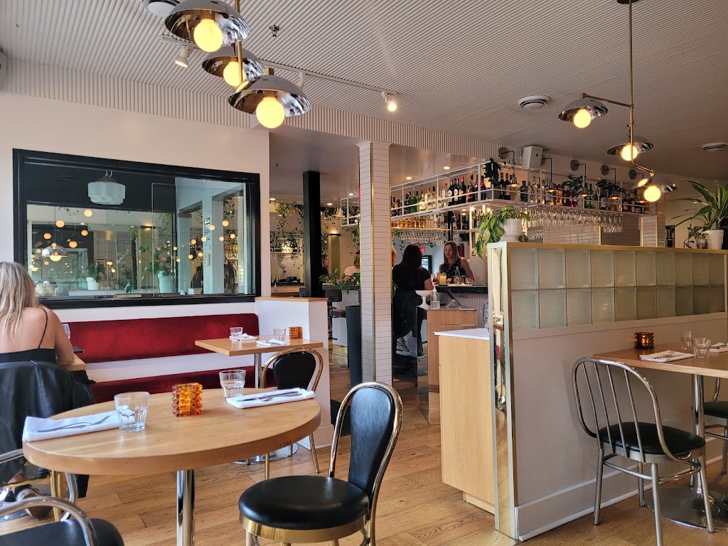 Joséphine | 4007 R. Saint-Denis, Montréal, QC H2W 2M4, Canada | Phone: (514) 840-5015