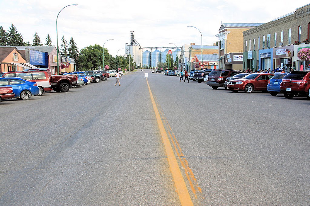 Grand Avenue Inn | 515 Grand Ave, Indian Head, SK S0G 2K0, Canada | Phone: (306) 695-2163