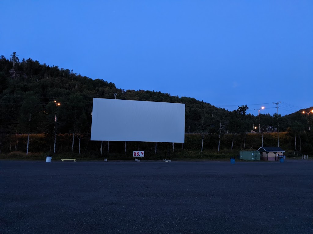 Ciné-Parc Belle Neige | 6820 QC-117, Val-Morin, QC J0T 2R0, Canada | Phone: (819) 322-3311