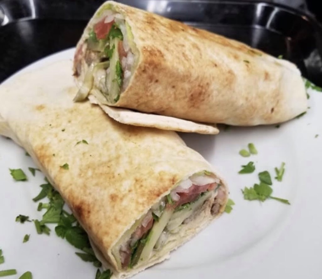 Shawarma Fire | 649 Yonge St unit#3, Barrie, ON L4N 4E7, Canada | Phone: (705) 737-0777