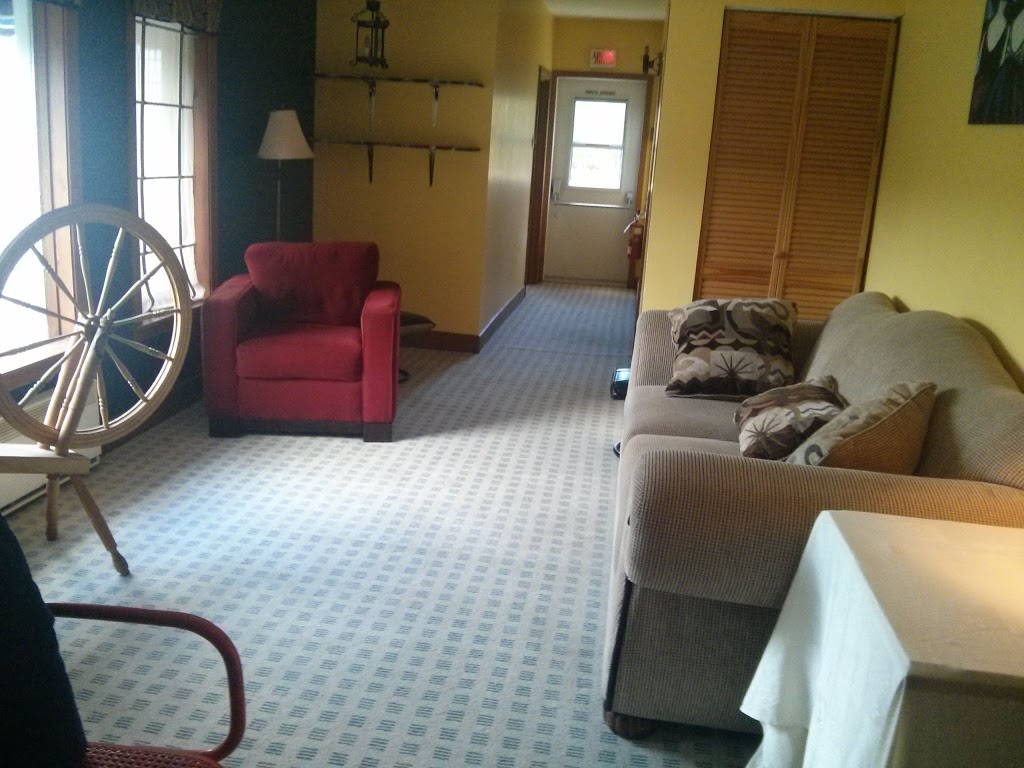 Auberge Clos Joli | 19 Rue du Clos Joli, Morin-Heights, QC J0R 1H0, Canada | Phone: (450) 226-5401