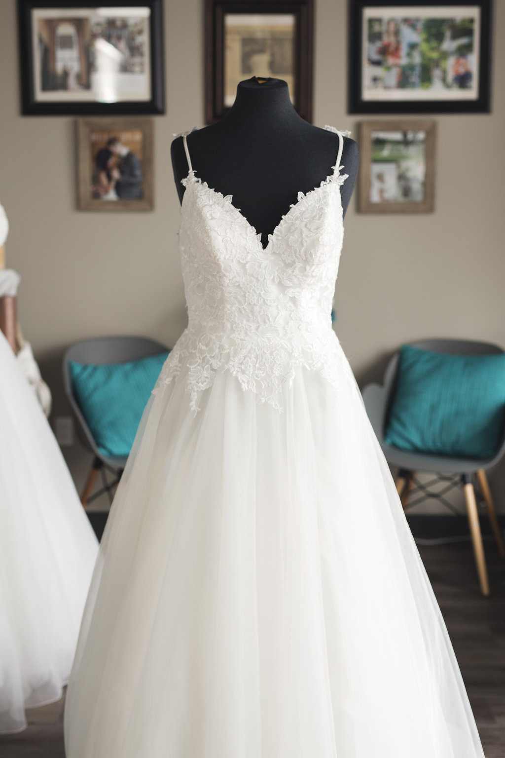 Once Upon A Time Weddings | 10 Metcalfe St W, Strathroy, ON N7G 3Z1, Canada | Phone: (519) 245-7997