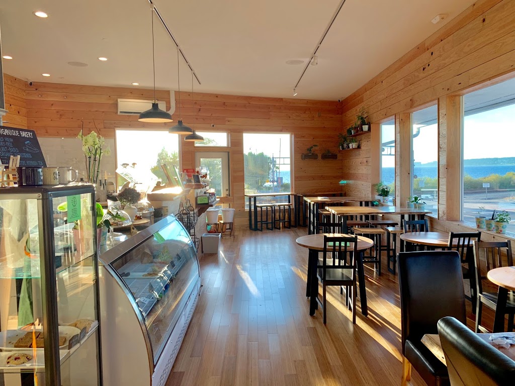 Cafe Rawganique | 429 Peace Portal Dr, Blaine, WA 98230, USA | Phone: (720) 899-4367