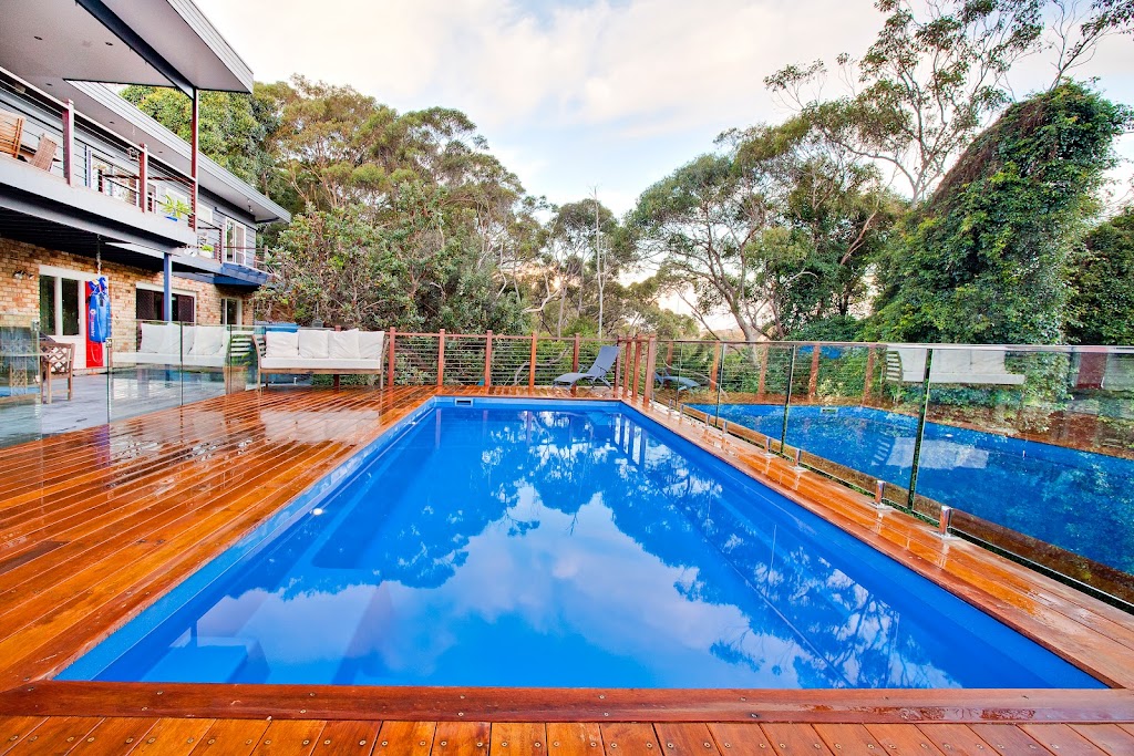 Narellan Pools Canada | 1472 McAdoos Ln, Glenburnie, ON K0H 1S0, Canada | Phone: (800) 682-5146