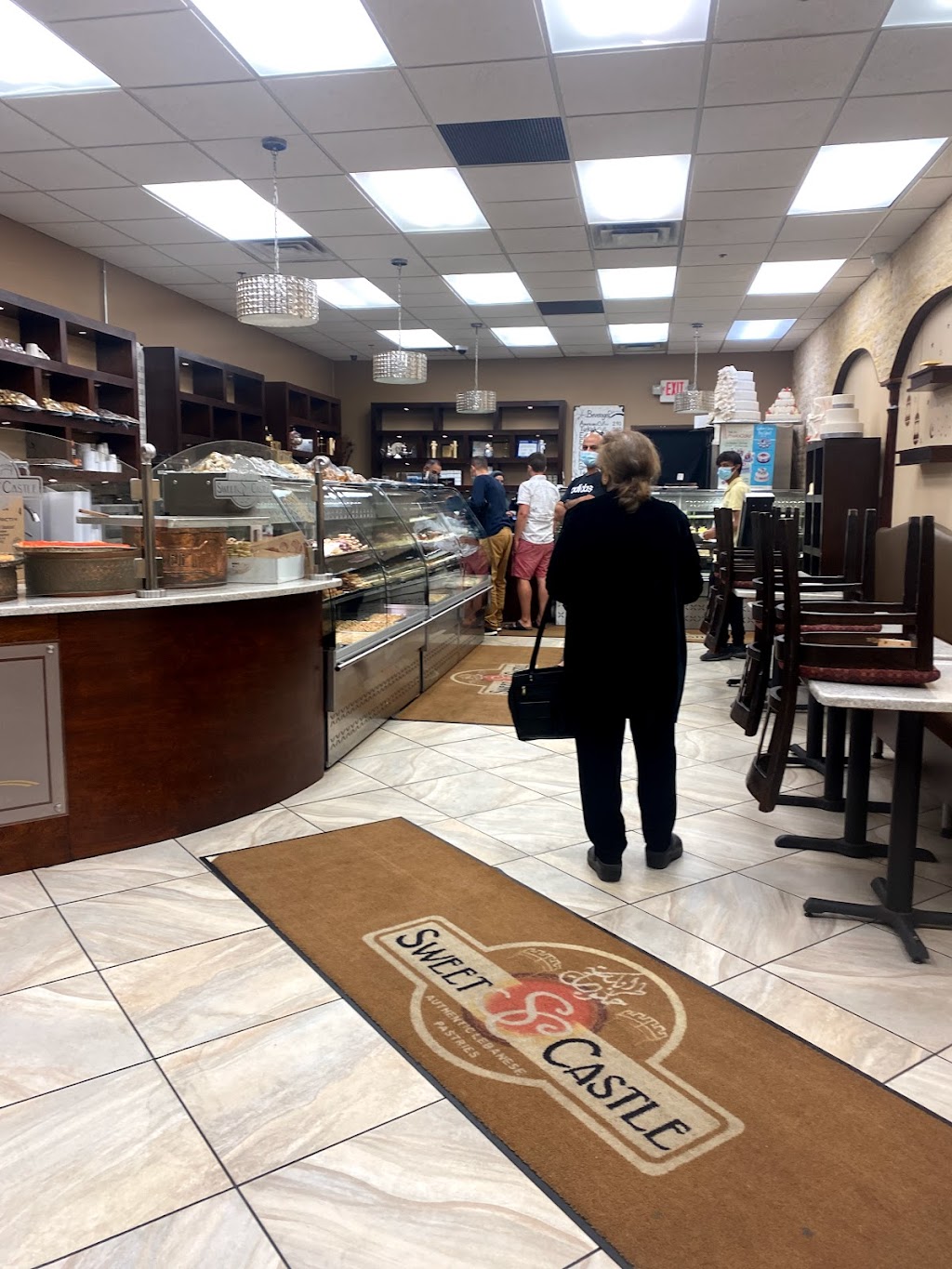 Sweet Castle | 2446 Bank St, Ottawa, ON K1V 1A8, Canada | Phone: (613) 680-1888