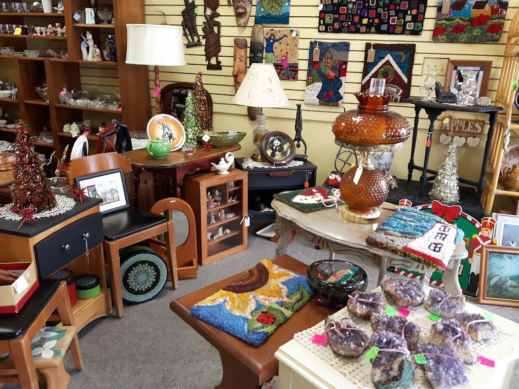 This N That | 25 N Sykes St, Meaford, ON N4L 1V9, Canada | Phone: (519) 379-7205