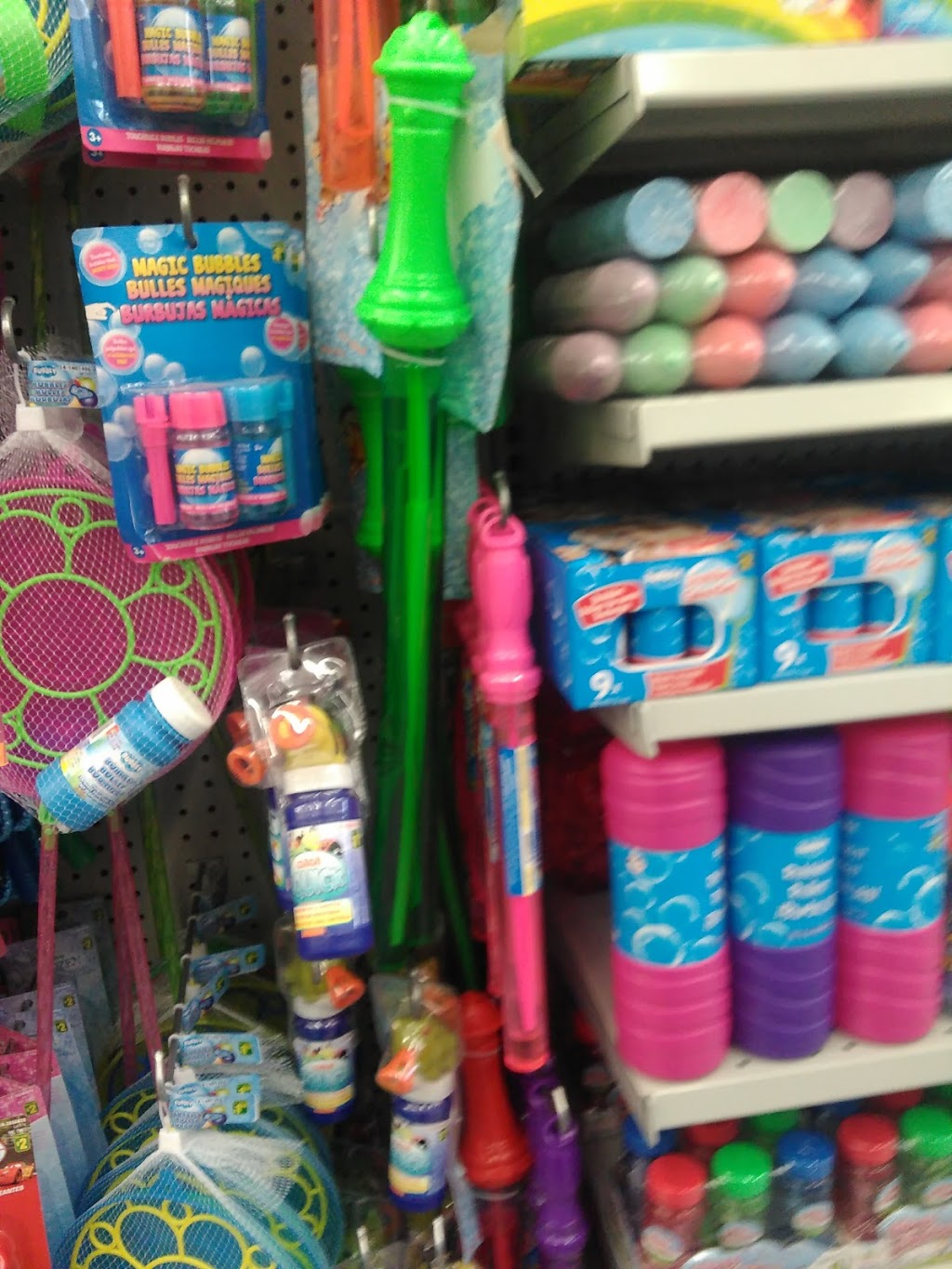 Dollarama | 15260 Yonge St, Aurora, ON L4G 1N4, Canada | Phone: (905) 751-0517