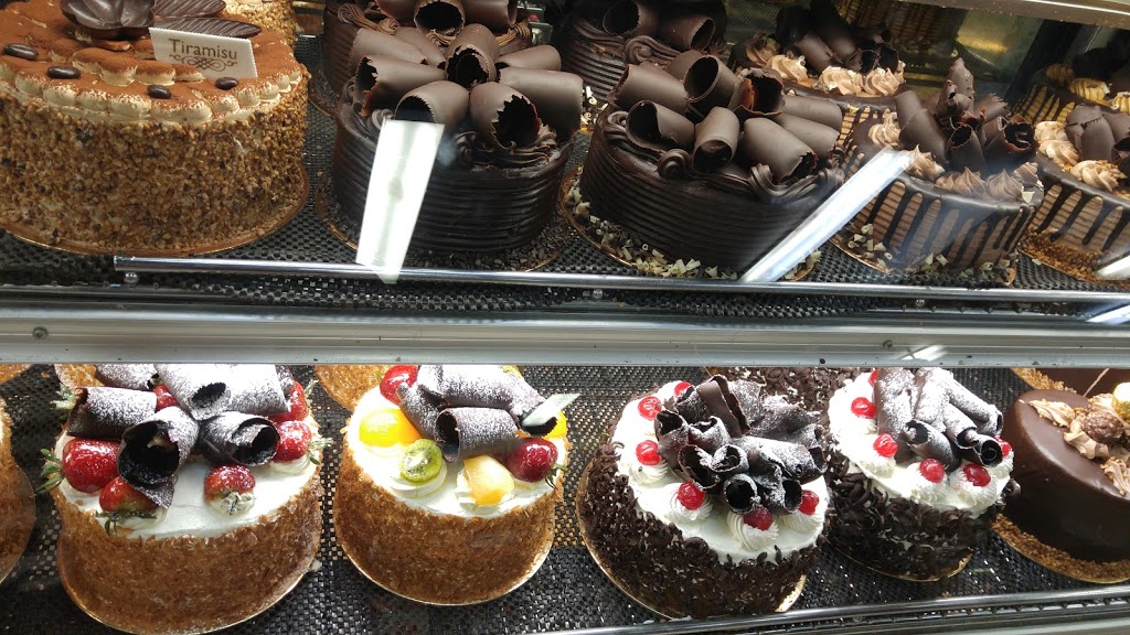 Boulangerie & Pâtisserie Salerno | 2411 Avenue Charland, Montréal, QC H1Z 1B9, Canada | Phone: (514) 384-9142