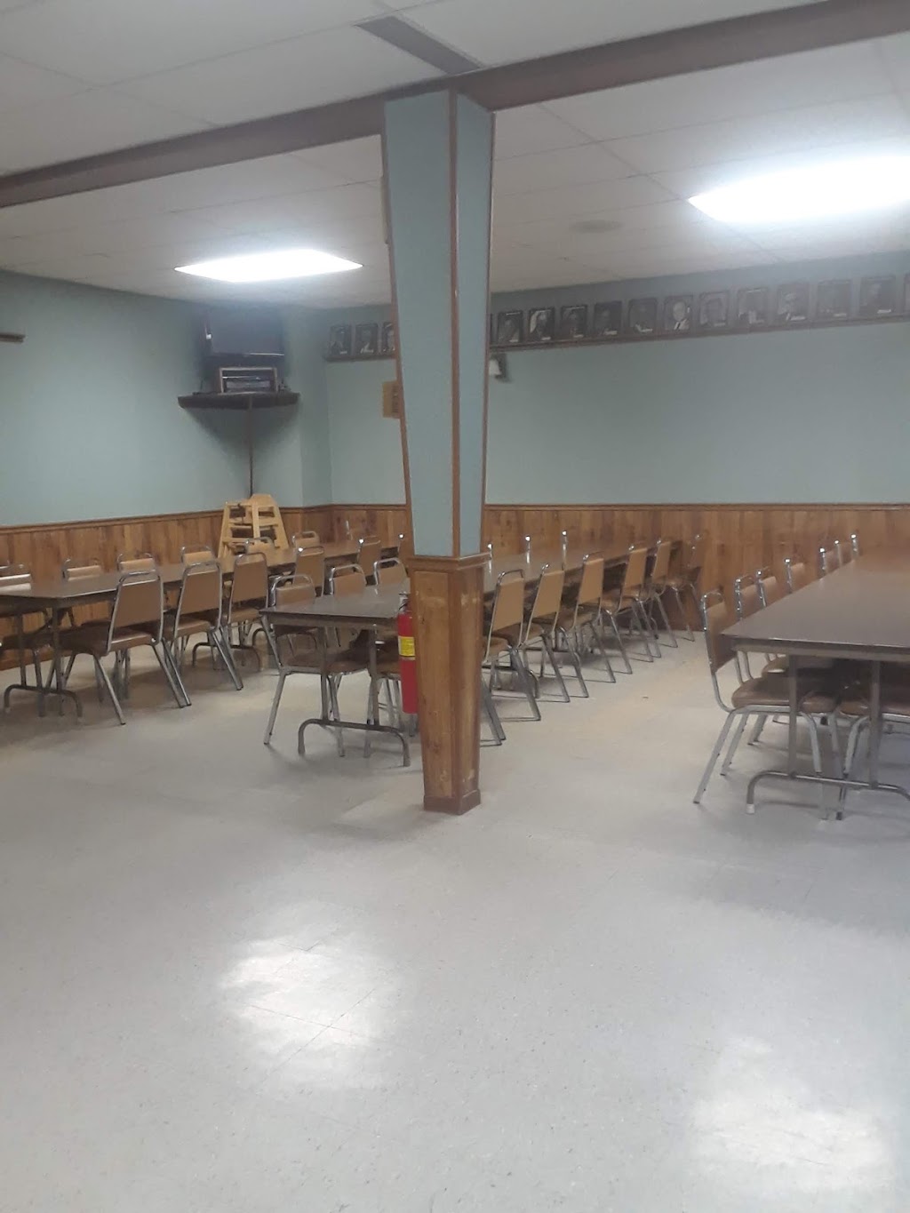 Knights of Columbus | 800 Murray St, Wallaceburg, ON N8A 1W3, Canada | Phone: (519) 627-4149