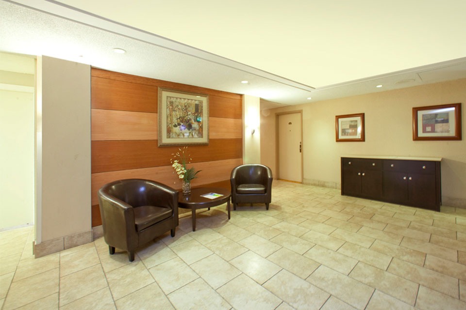 Highpoint- Kitchener | 16 Cedarwoods Crescent, Kitchener, ON N2C 2L4, Canada | Phone: (519) 893-1310