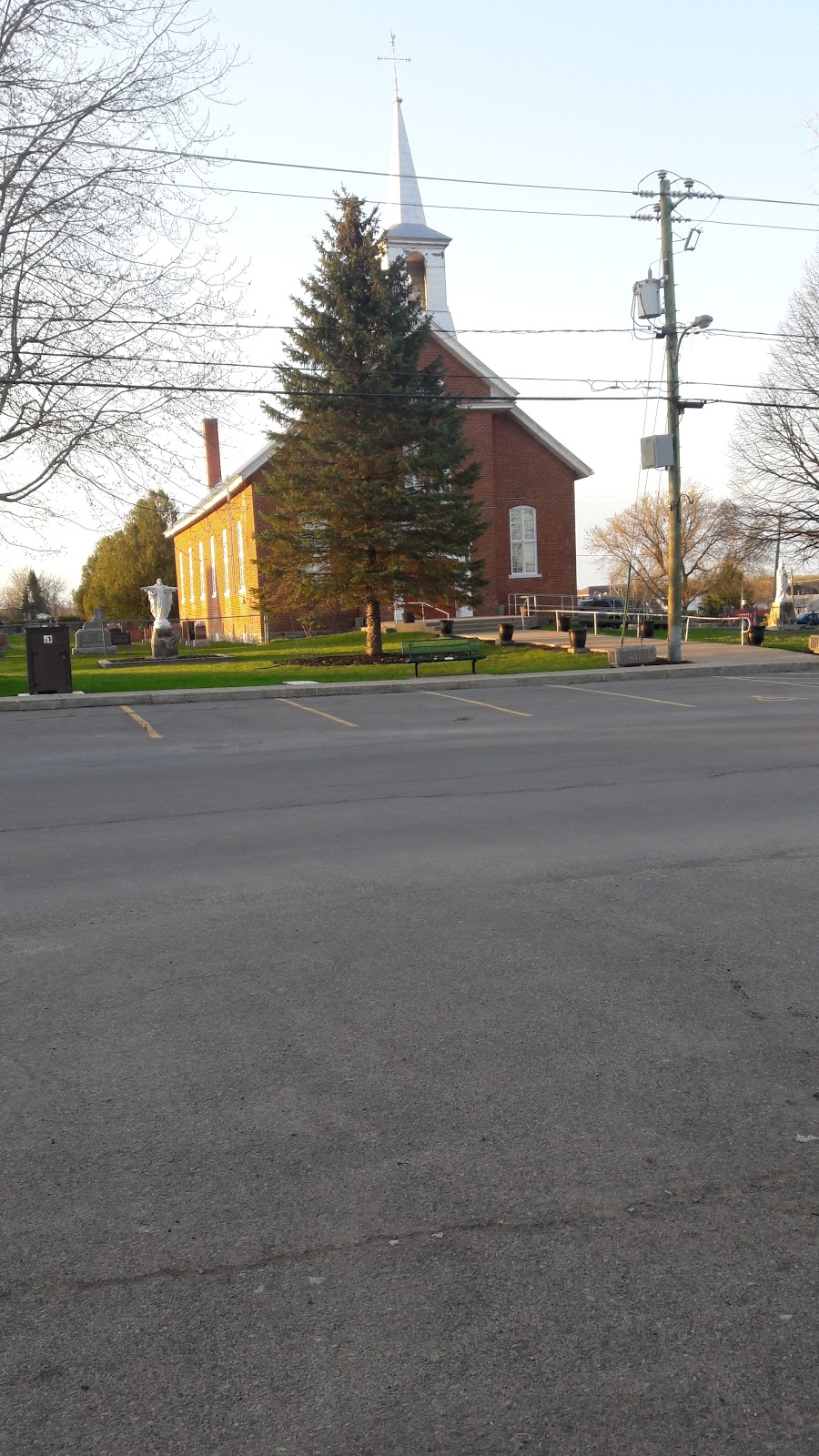 Serres Lefort | 644 Rang 3, Sainte-Clotilde-de-Châteauguay, QC J0L 1W0, Canada | Phone: (450) 826-3117