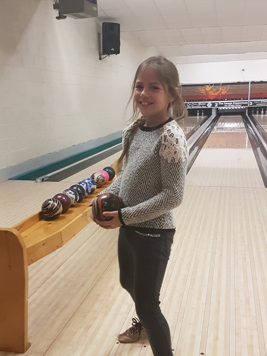 Copperhill Lanes & Lounge Ltd | 404 Lapworth St, Princeton, BC V0X 1W0, Canada | Phone: (250) 295-6500