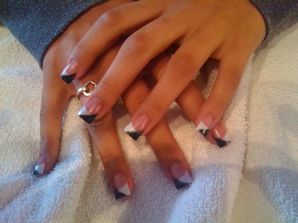 New Town Nails & Lash Studio | 350 Marigold Rd, Victoria, BC V8Z 4P9, Canada | Phone: (250) 412-3056