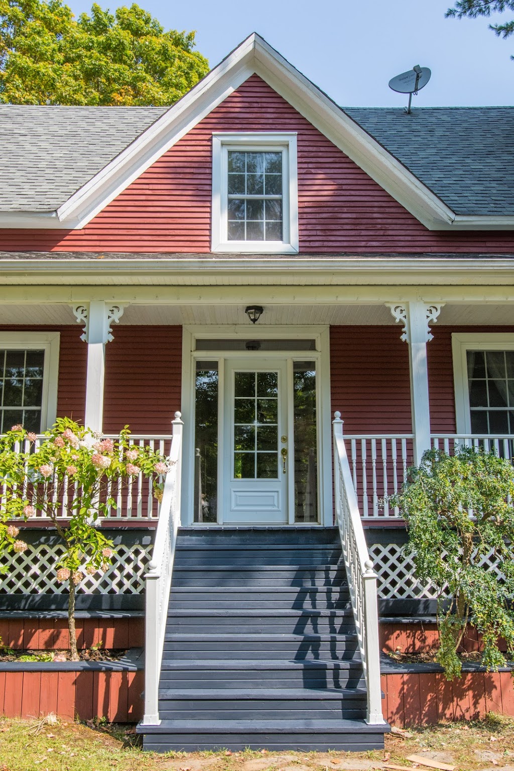 Peinture Express Sherbrooke | 1035 Rue Saint-Denis, Sherbrooke, QC J1K 2S7, Canada | Phone: (819) 342-0757