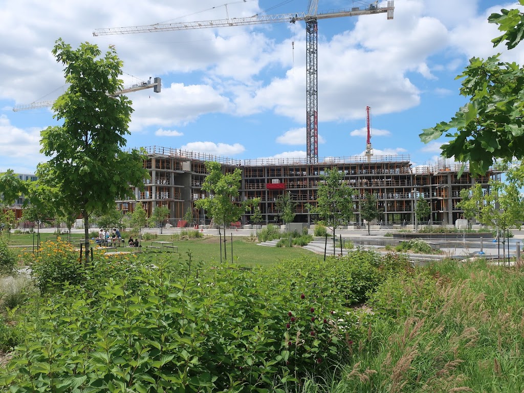 Milhaus Condos | 1250 Ave.Thérèse-Lavoie-Roux, Outremont, QC H2V 0B2, Canada | Phone: (438) 787-6517