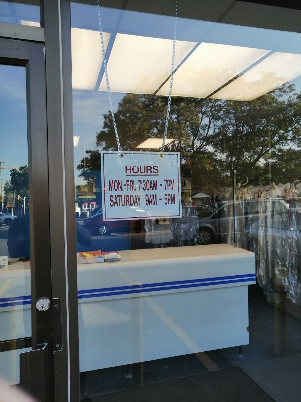 Burdrocks Dry Cleaners | 431 Boler Rd, London, ON N6K 2K8, Canada | Phone: (519) 473-4222