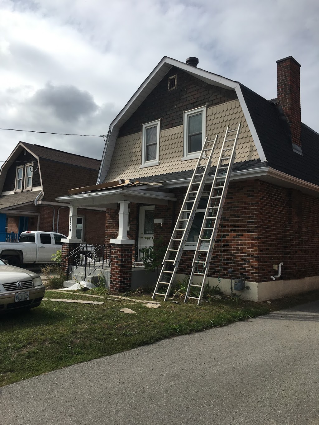 Jin Li Roofing INC | 238 Cardinal St, Barrie, ON L4M 6G9, Canada | Phone: (705) 970-6789
