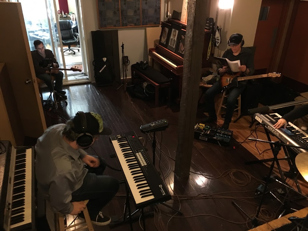 Seratone Studio | 424 Rue de lAqueduc, Montréal, QC H3C 1Z6, Canada | Phone: (514) 969-9352
