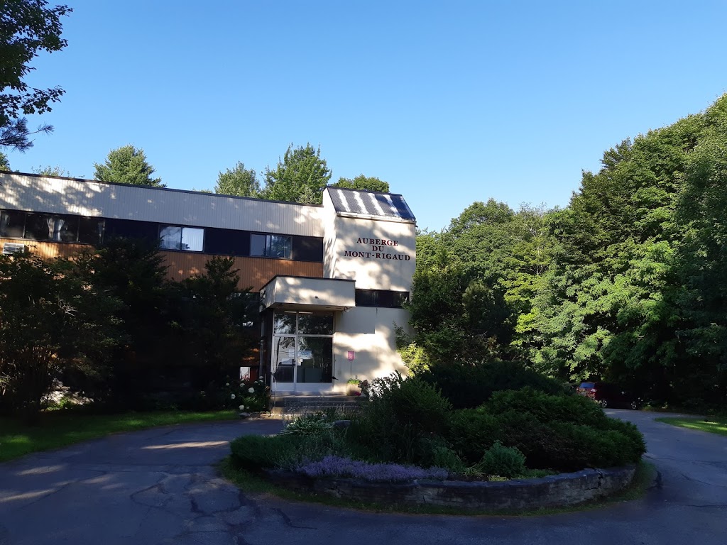 Auberge Du Mont Rigaud | 20 Rue Bourget, Rigaud, QC J0P 1P0, Canada | Phone: (450) 451-2202