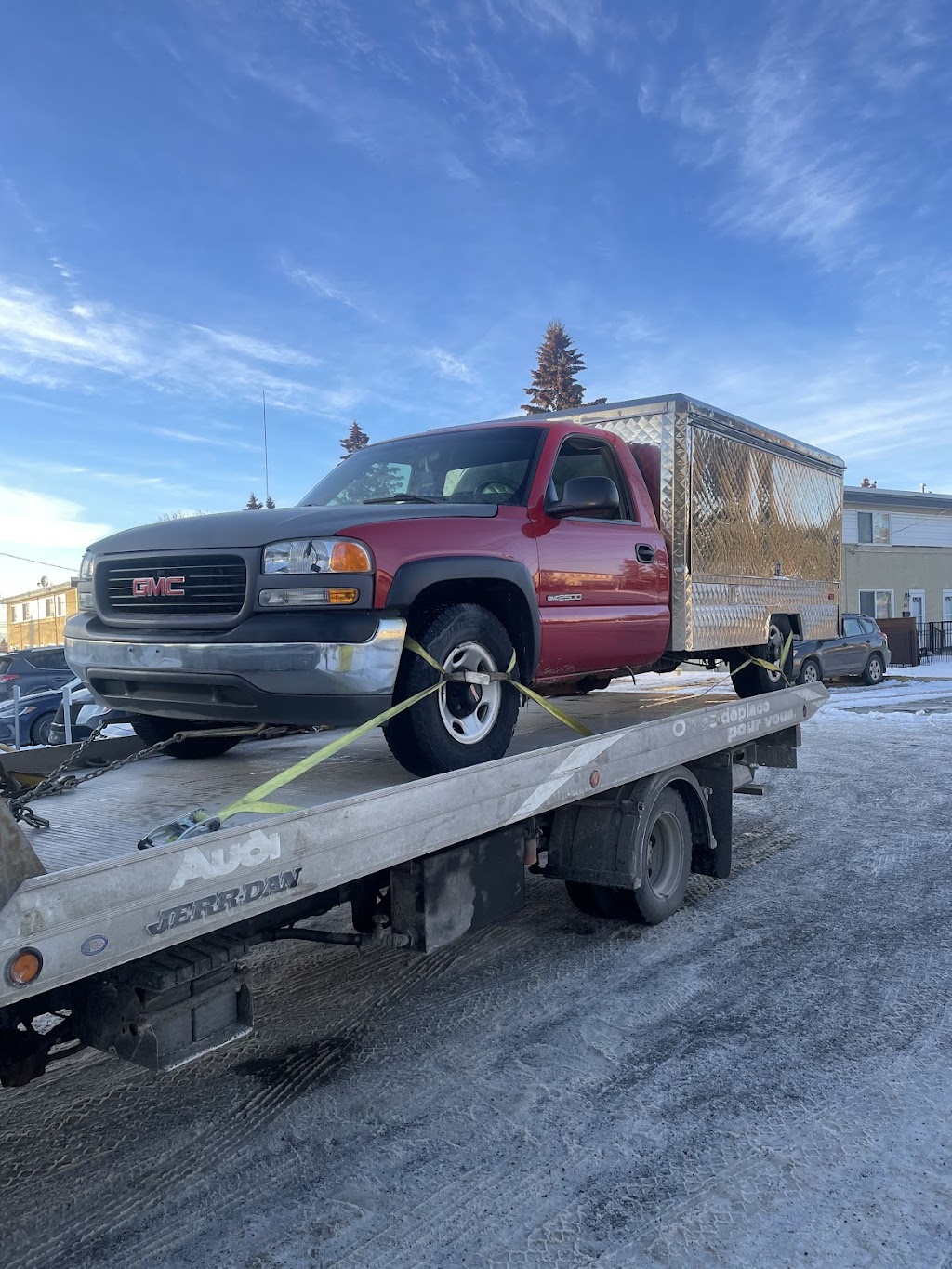 The Quick Towing Company LTD | 789 Fairways Green NW, Airdrie, AB T4B 3E7, Canada | Phone: (403) 669-3608