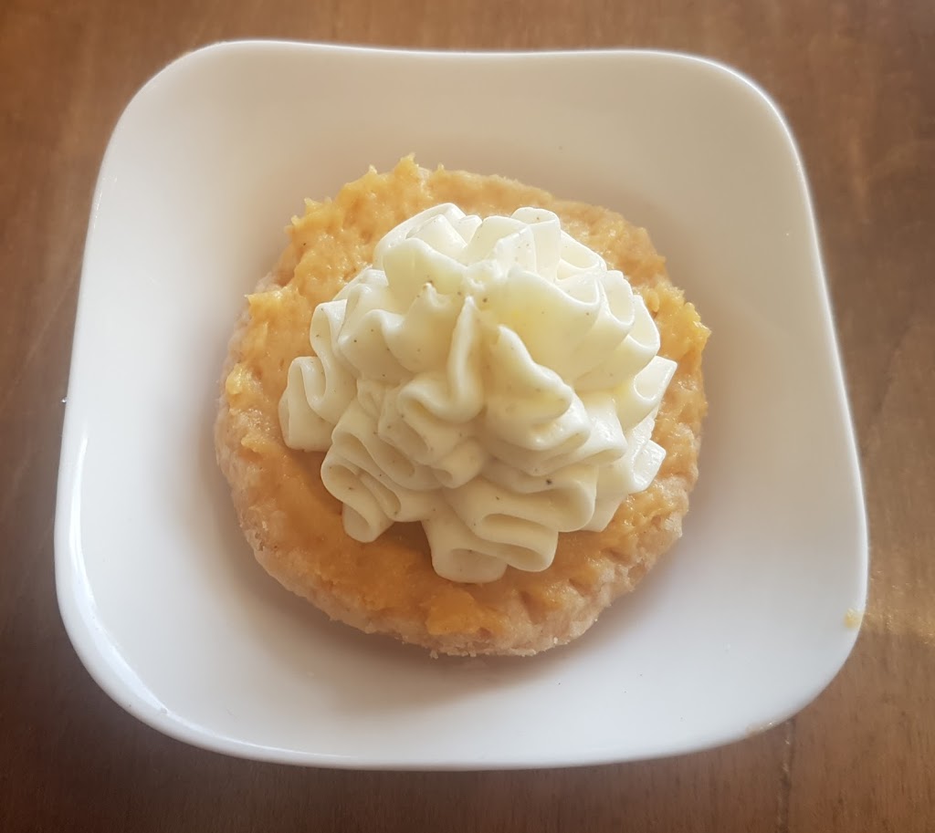 The Curly Willow Eatery | 141 Pine St, Collingwood, ON L9Y 2L7, Canada | Phone: (705) 315-1662