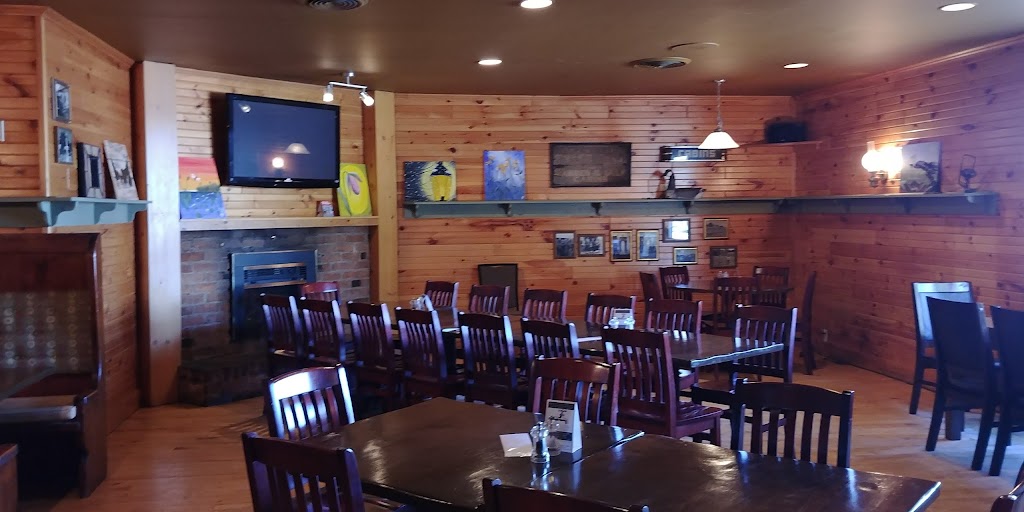 Brothers 2 Restaurant | 618 Water St E, Summerside, PE C1N 4K2, Canada | Phone: (902) 436-9654