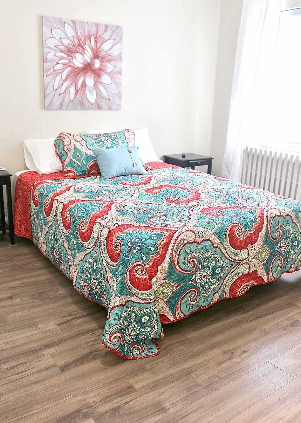Auberge Les Terrasses | 1337 Boulevard du Carmel, Trois-Rivières, QC G8Z 3R7, Canada | Phone: (819) 807-7147