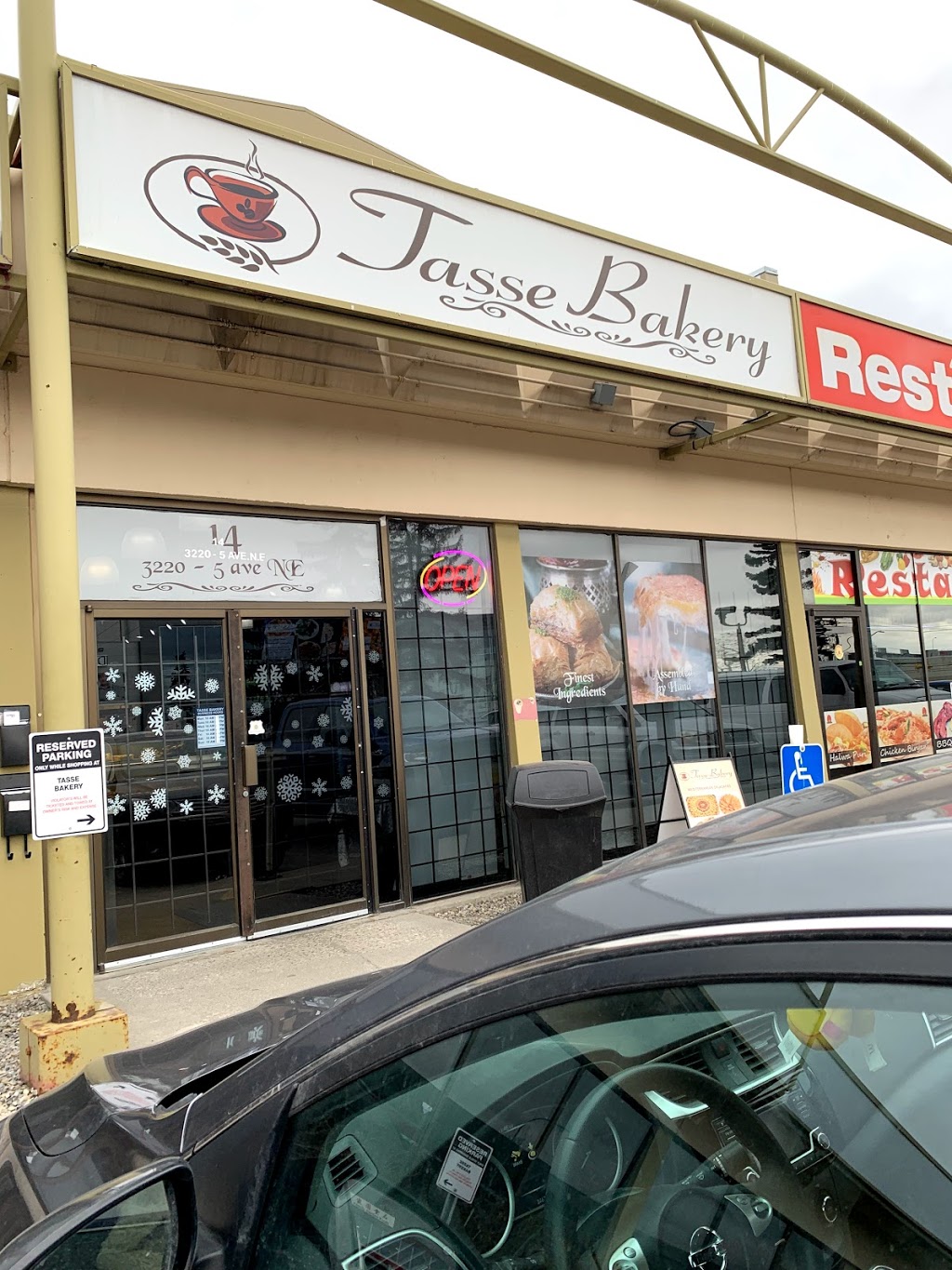 Tasse Bakery | 3220 5 Ave NE #14, Calgary, AB T2A 5N1, Canada | Phone: (403) 452-5035