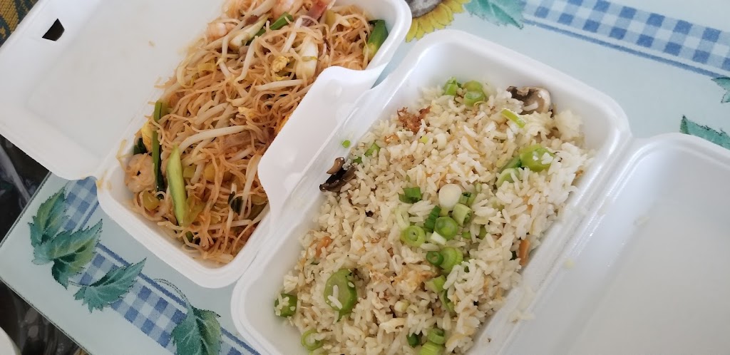 WOK’S UP! 北極熊小炒 | Woodside Square, 1571 Sandhurst Cir Unit 428, Scarborough, ON M1V 1V2, Canada | Phone: (416) 519-8087