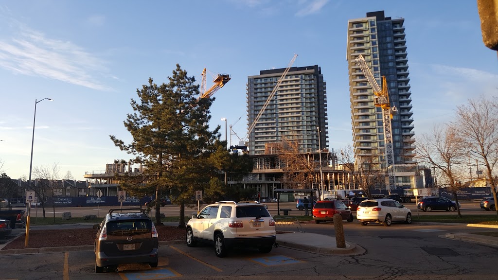 Credit Valley Professional Building Inc | 2300 Eglinton Ave W, Mississauga, ON L5M 2V8, Canada | Phone: (905) 820-5457