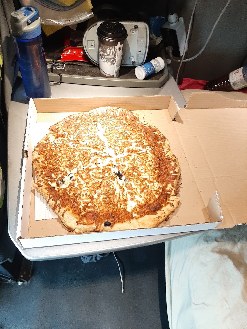 Twin rivers pizza | 10145 Dallas Dr, Kamloops, BC V2C 4X5, Canada | Phone: (250) 573-0888