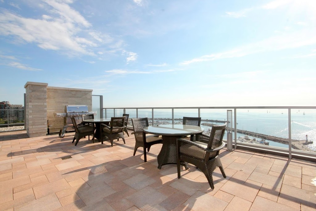 The Shores Condominiums - Oakville Luxury Waterfront Condominium | 11 Bronte Rd, Oakville, ON L6L 0E1, Canada | Phone: (905) 302-8111
