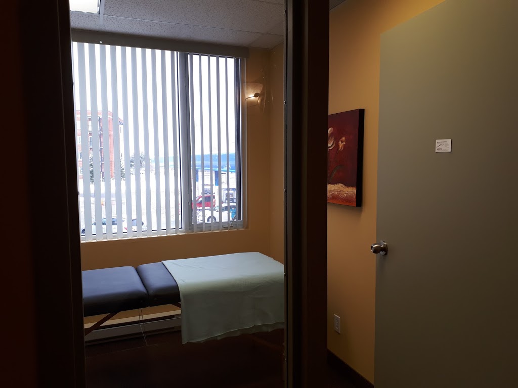 OSTeoMaureen Womens Health & Pediatrics West Island Wellness Ce | 4080 Boulevard des Sources 2nd floor, Dollard-des-Ormeaux, QC H9B 2C8, Canada | Phone: (514) 247-4823