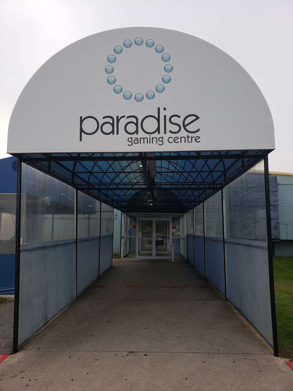 Paradise Gaming Centre | 2340 Dougall Ave, Windsor, ON N8X 1T1, Canada | Phone: (519) 977-6100