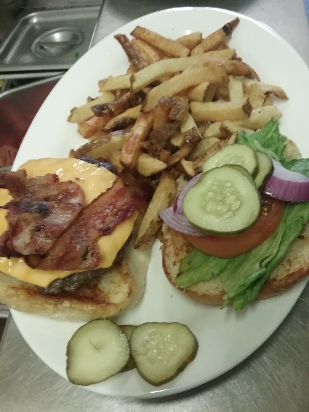 Shallamar Diner | 1328 Portage Rd, Kirkfield, ON K0M 2B0, Canada | Phone: (705) 438-5405