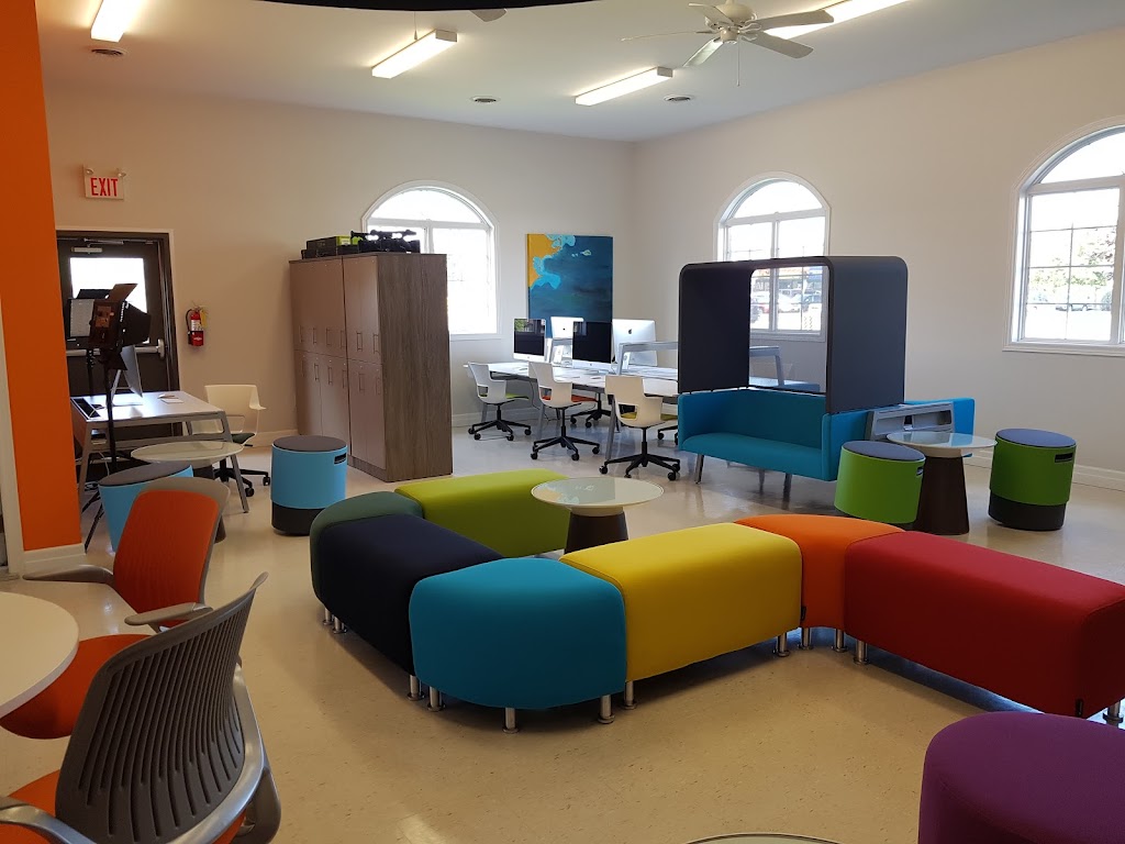 Collingwood Youth Centre | 76 First St, Collingwood, ON L9Y 1A2, Canada | Phone: (705) 444-0332