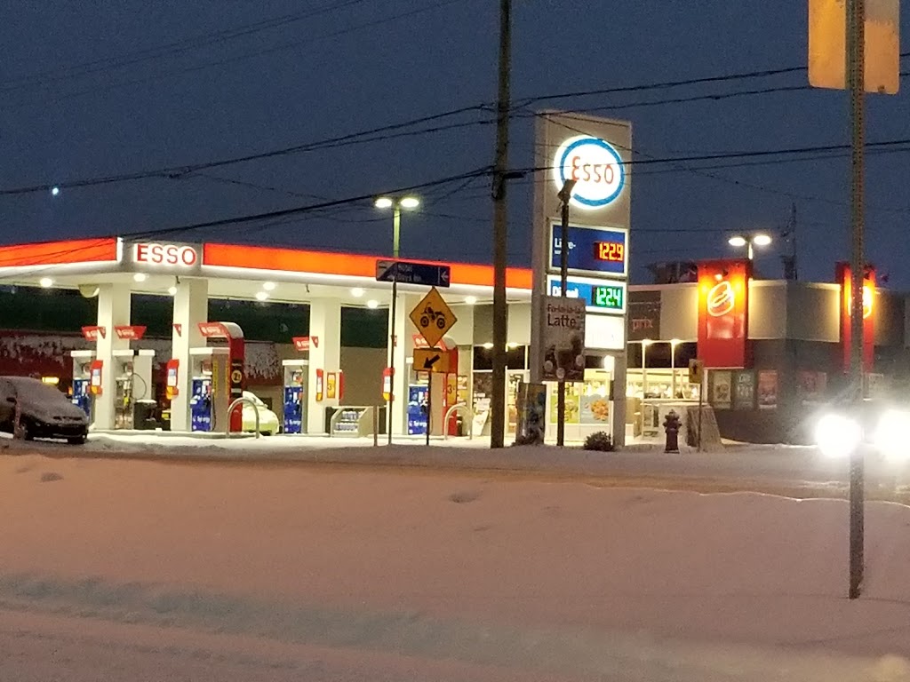 Esso | 1031 Avenue Gilles Villeneuve, Berthierville, QC J0K 1A0, Canada | Phone: (450) 836-2479