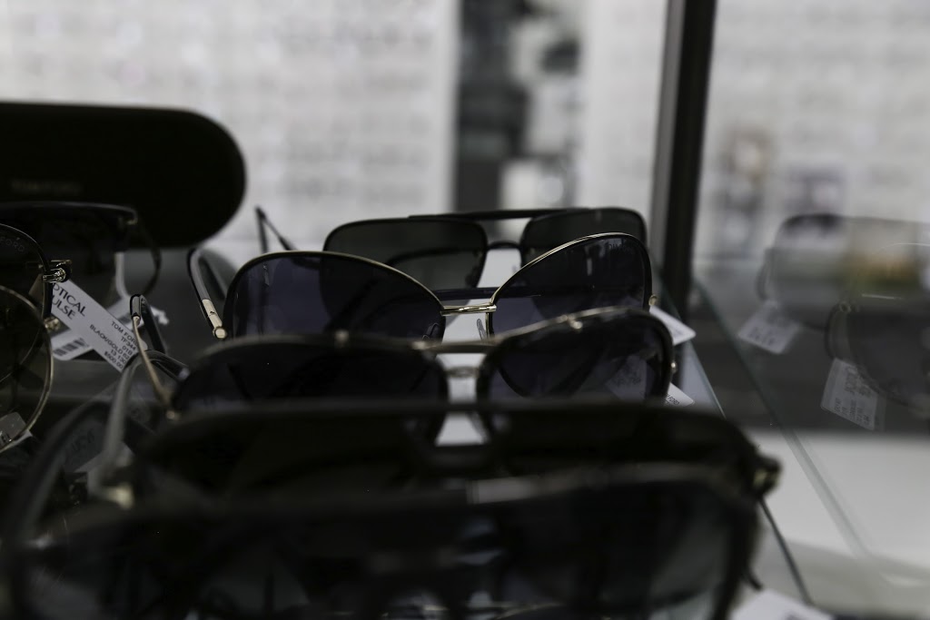 Optical Pulse | 8990 Chinguacousy Rd Unit 7, Brampton, ON L6Y 5X6, Canada | Phone: (905) 796-1100