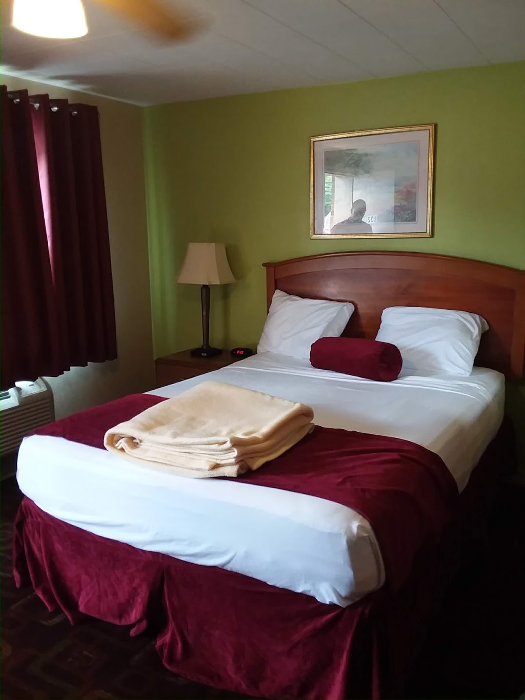Scottish Inns | 9470 Niagara Falls Blvd, Niagara Falls, NY 14304, USA | Phone: (800) 251-1962
