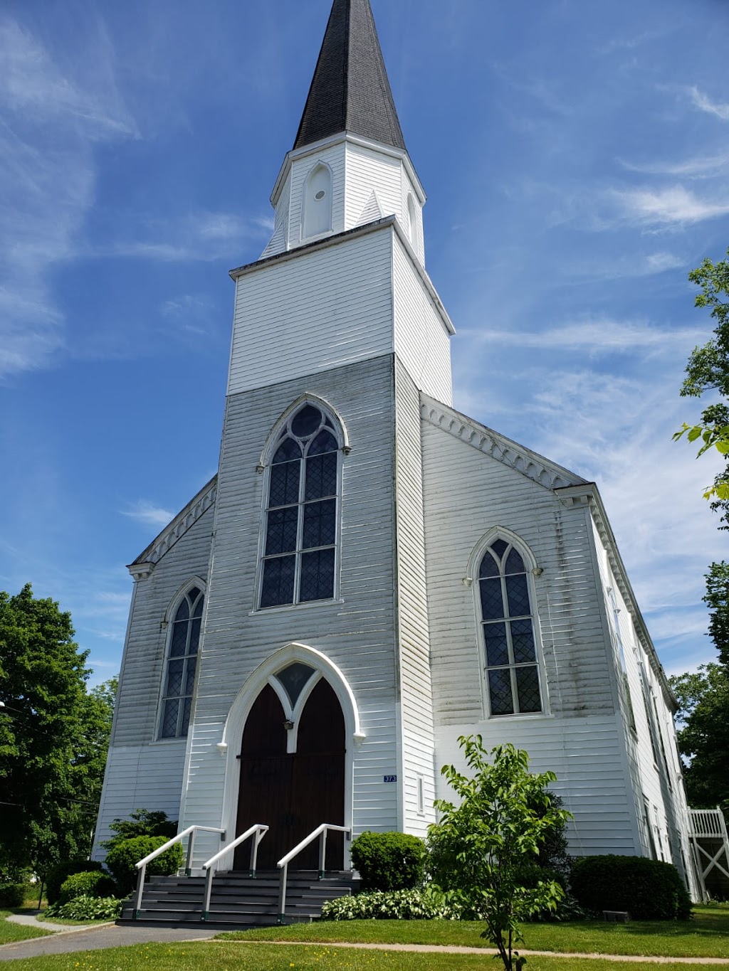 Liverpool United Baptist Church | 373 Main St, Liverpool, NS B0T 1K0, Canada | Phone: (902) 354-2572